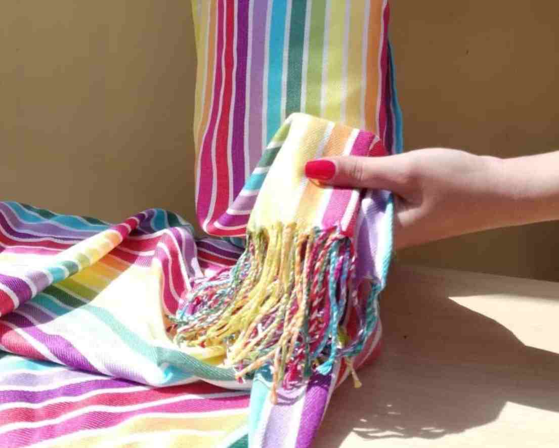 حوله حمام یزدی طرح رنگین کمان ریشه دار