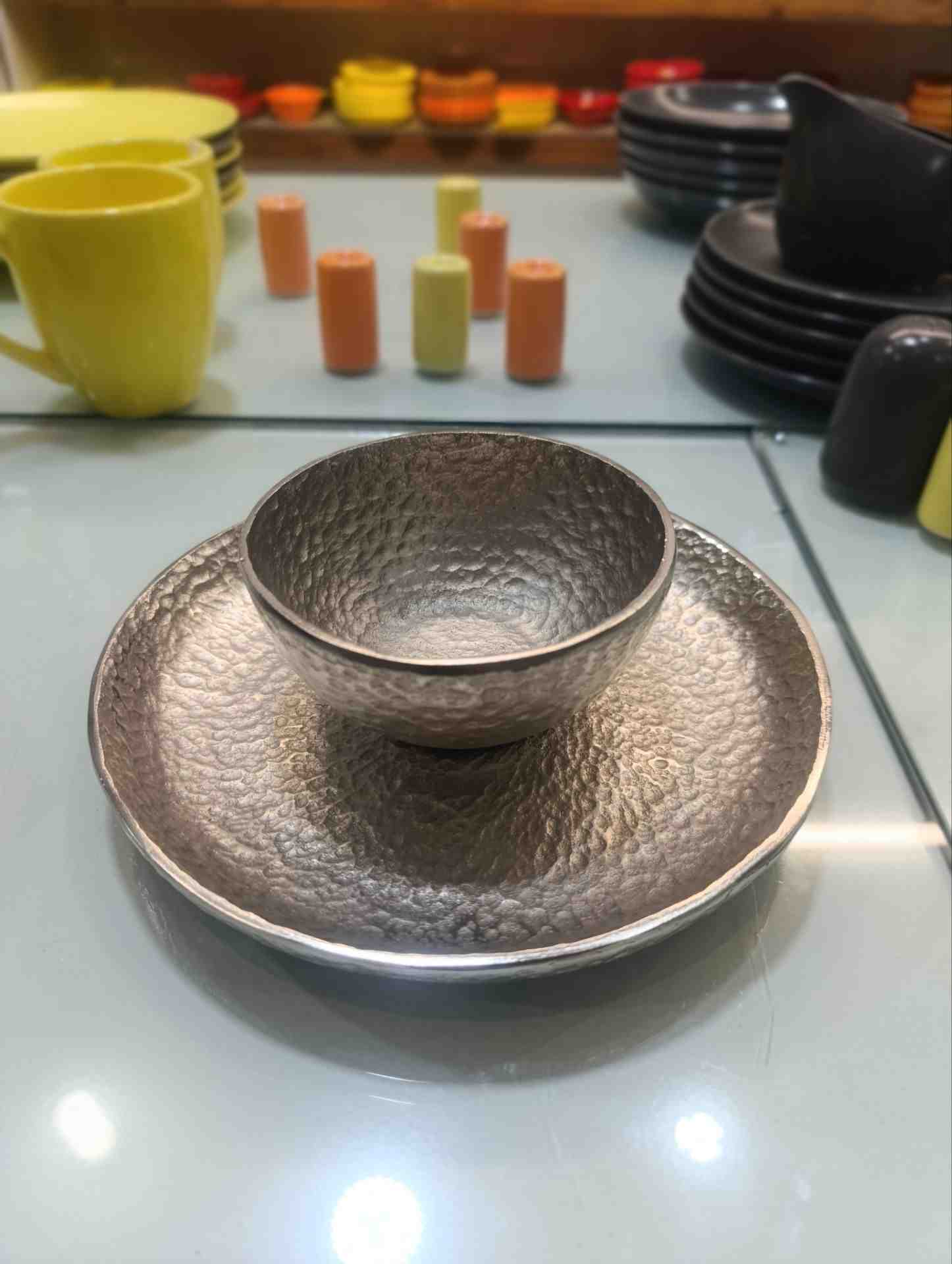 پیاله و پیش دستی چکشی